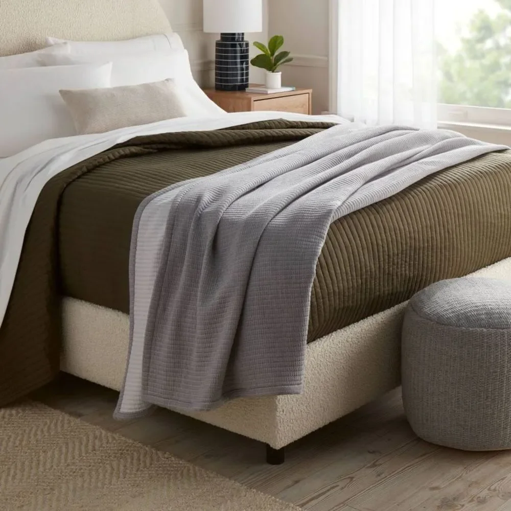 Full/Queen Matelasse Bed Blanket Light Gray - Threshold